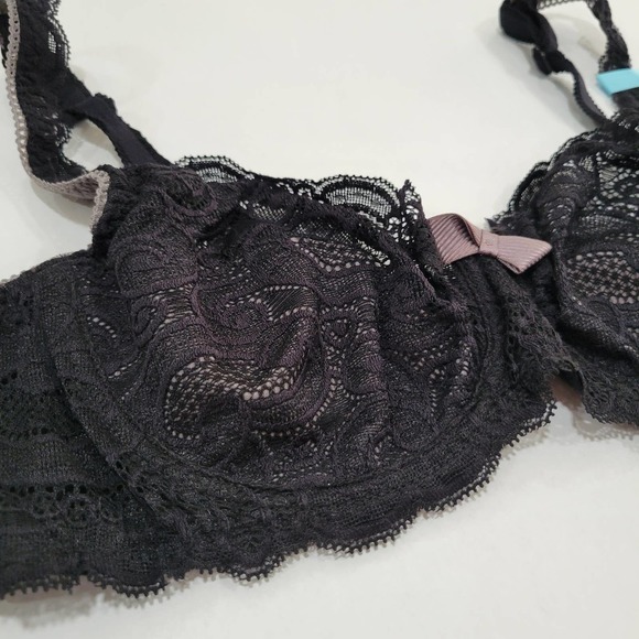 Playtex Love My Curves Beautiful Lace Black Bra Lingerie NWT $42 36C - Picture 6 of 10